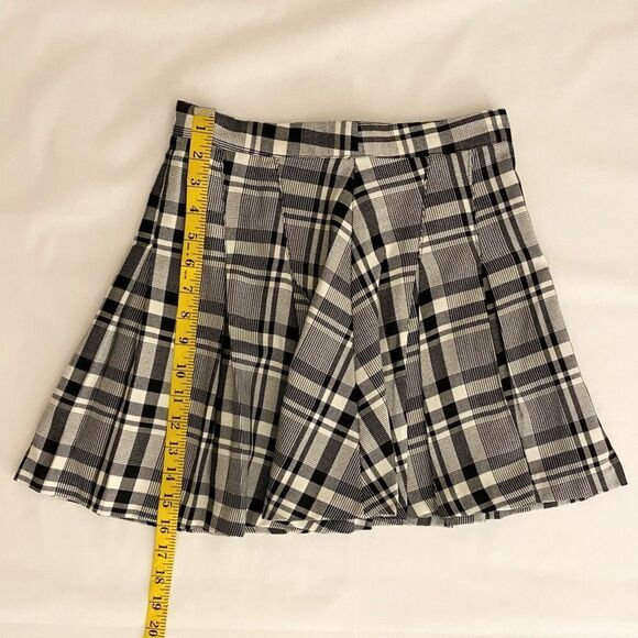 Divided Classic Plaid Women's Skirt size 4 - Picture 8 of 9